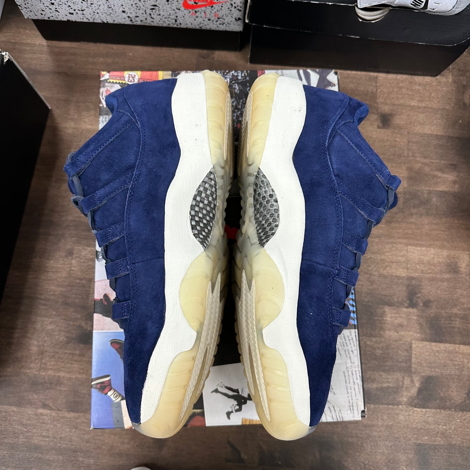 Derek Jeter Jordan 11 Low Retro (USED)