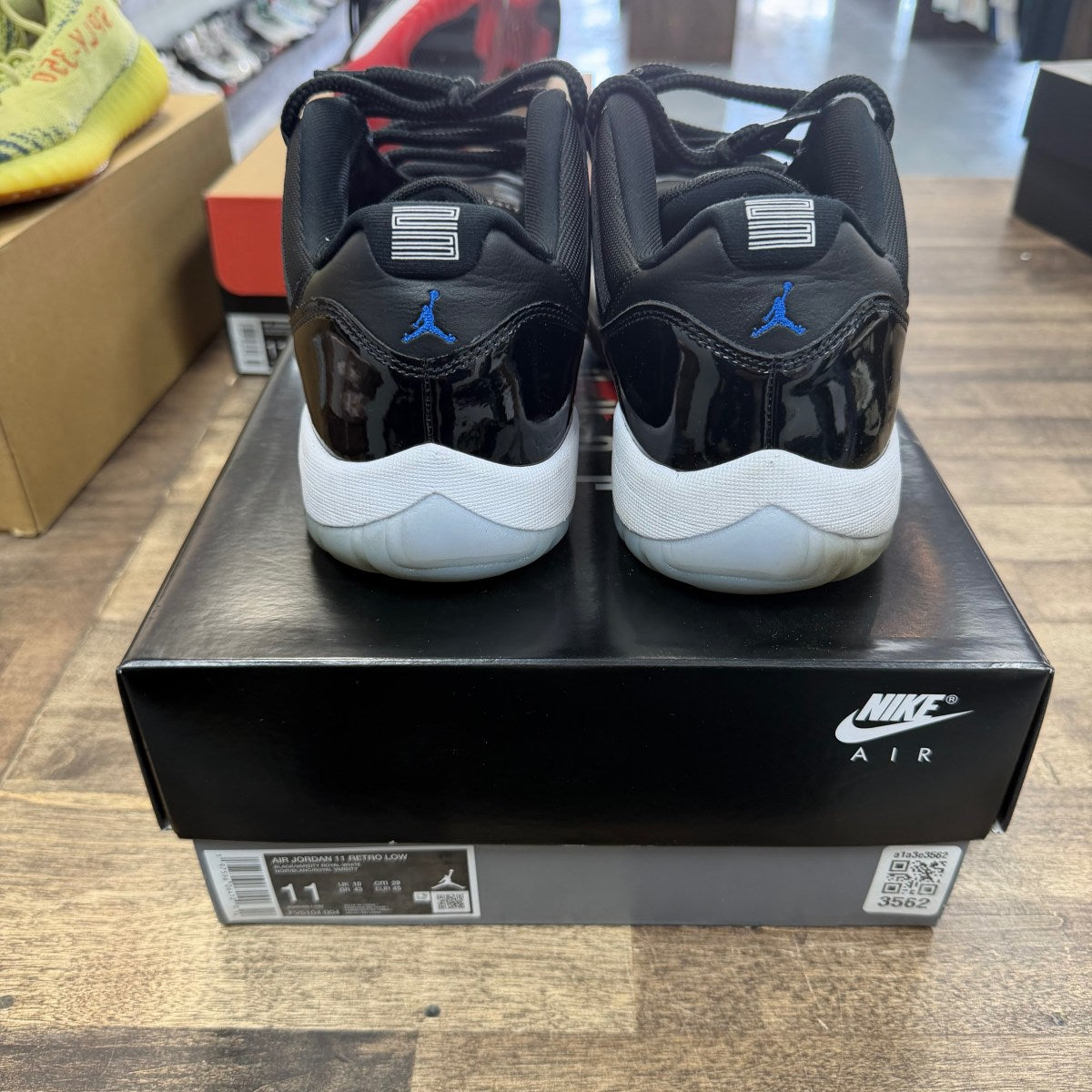 Jordan 11 Retro Low Space Jam - Image 3