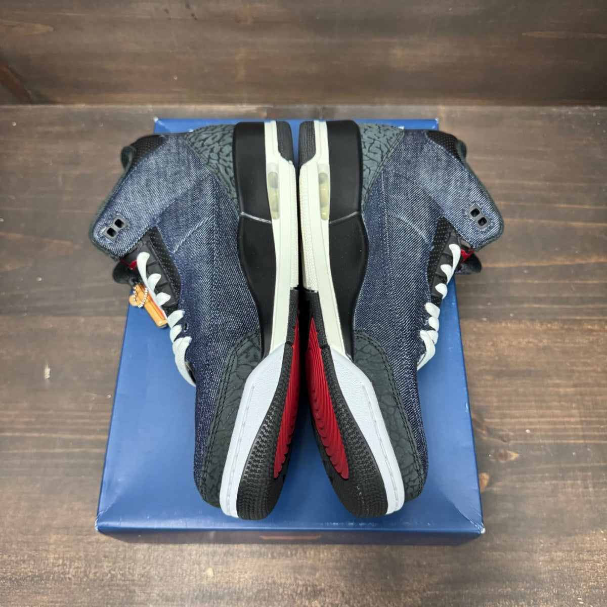 Jordan 3 Retro Levi’s Indigo - Image 4