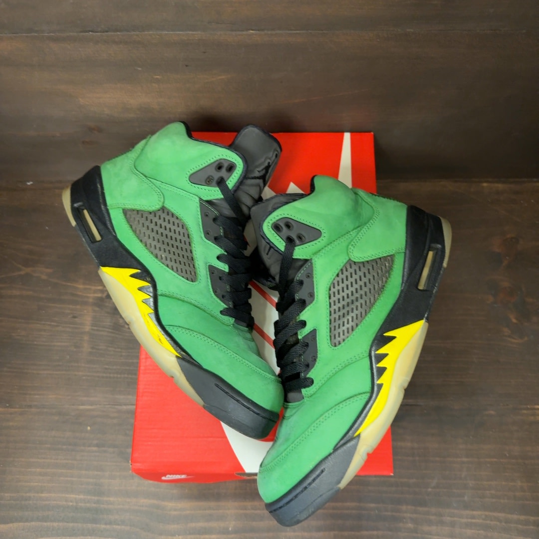Jordan 5 Retro SE Oregon Size 9.5 (Pre-Owned) - Image 2
