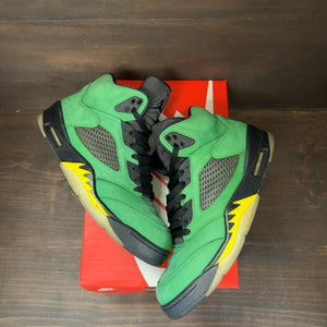 Jordan 5 Retro SE Oregon Size 9.5 (Pre-Owned) - Image 2