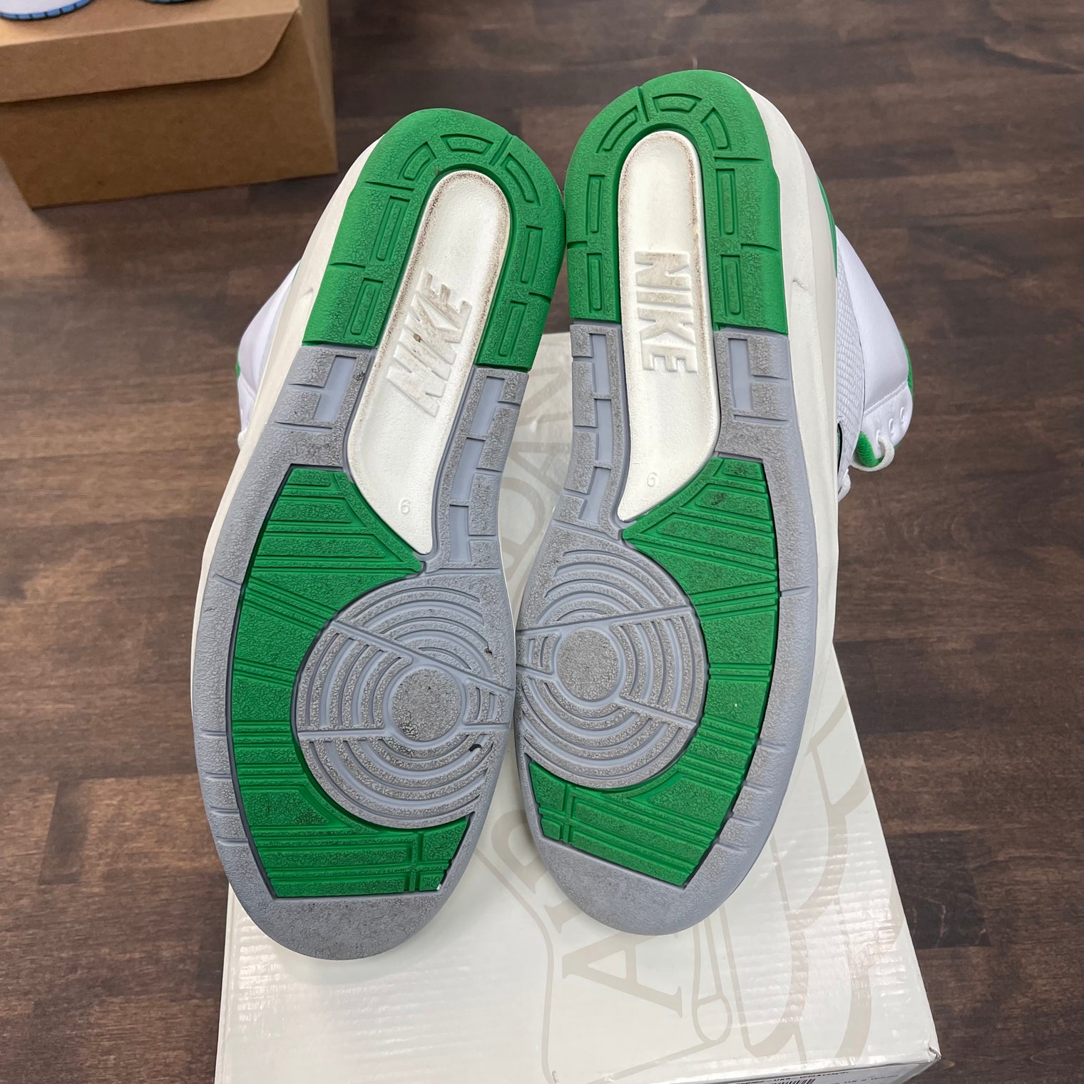 Lucky Green Jordan 2 (USED)