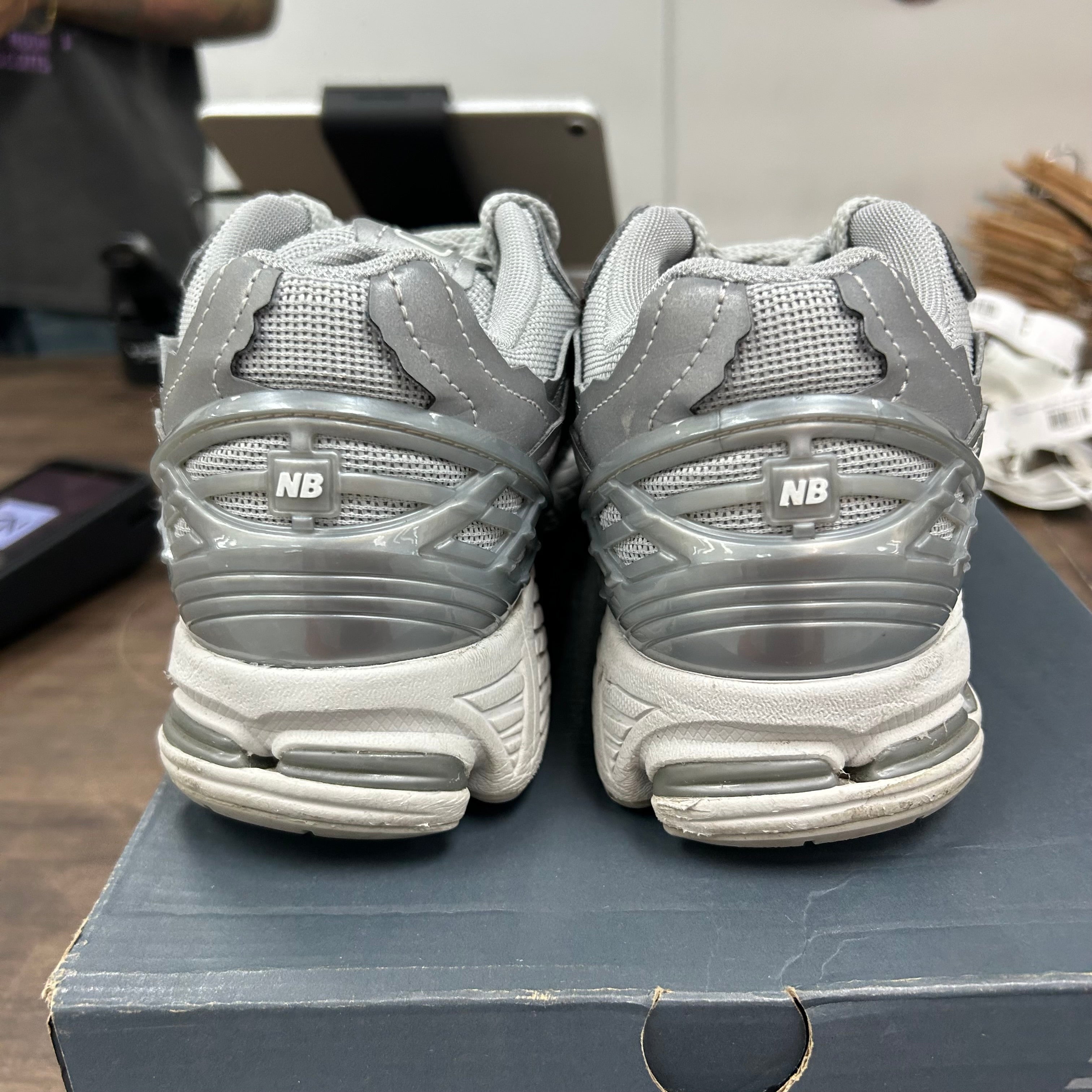 New Balance Silver Metallic New Balance 1906D Protection Pack (USED) Size 11 (Pre-Owned) - Image 4