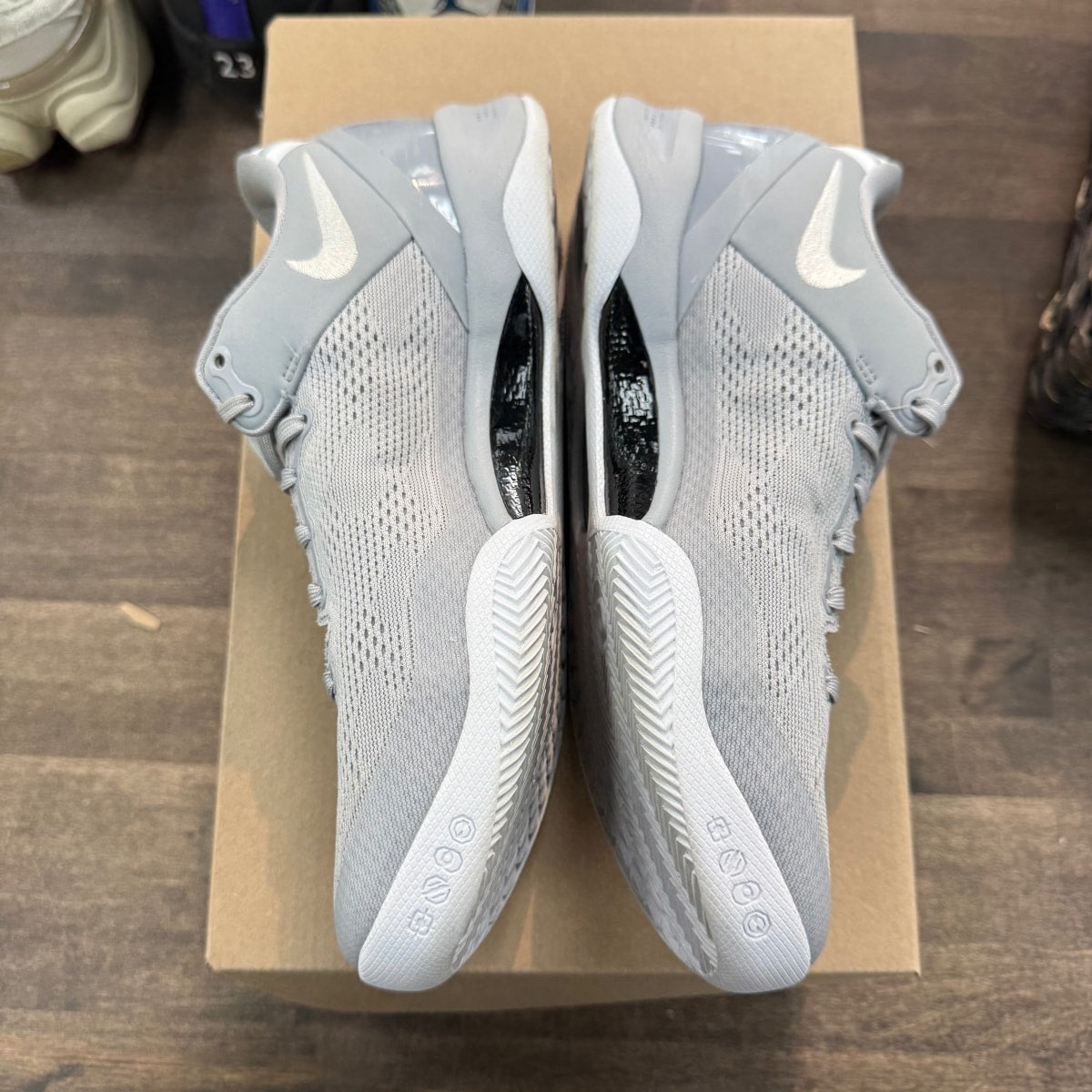 Nike Kobe 8 Protro Wolf Grey Size 7 (Pre-Owned) - Image 2