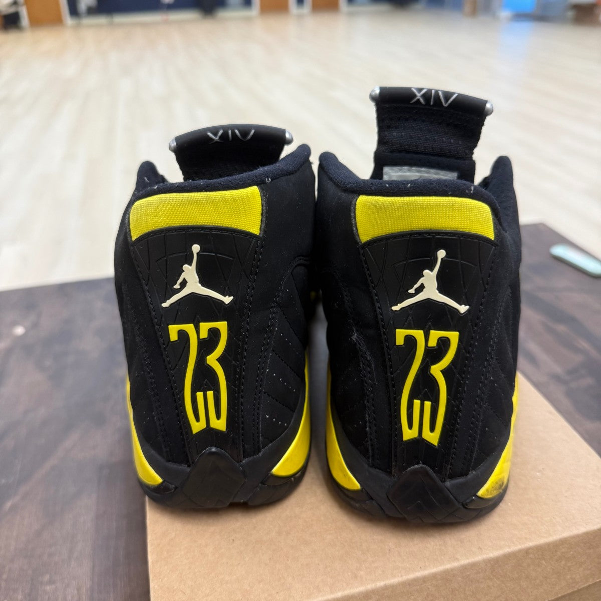 Jordan 14 Retro Thunder Size 11.5 (Pre-Owned) - Image 3