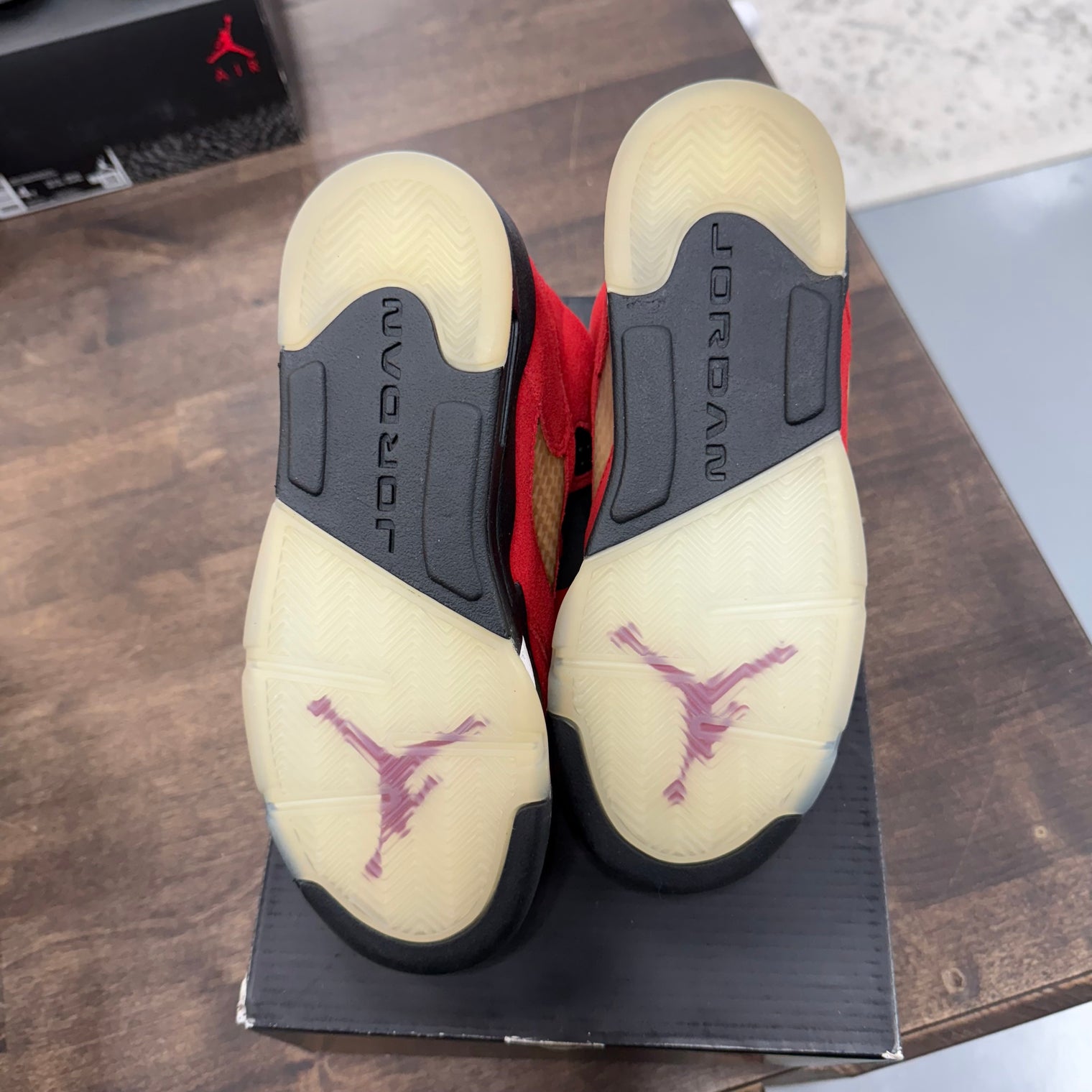 (GS) Raging Bull Jordan 5 (USED)