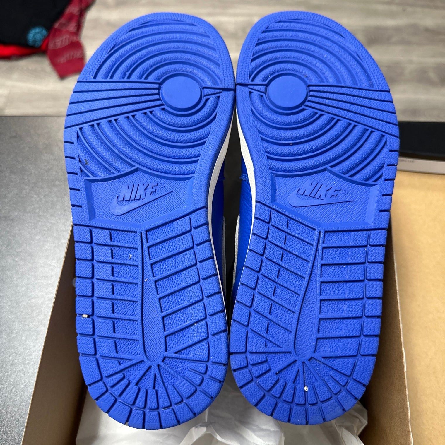 White Hyper Royal Jordan 1 High (USED)