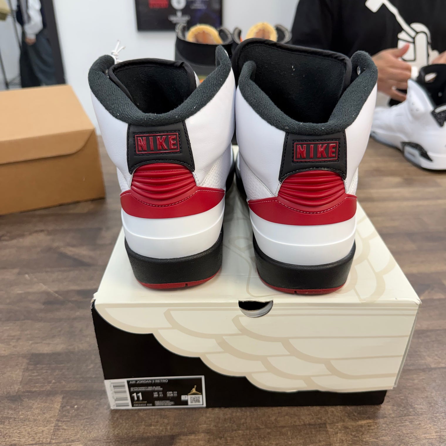Chicago Jordan 2 Retro OG (USED)