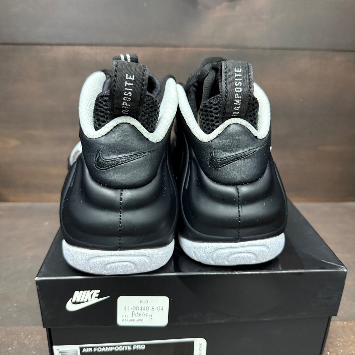 Nike Air Foamposite Pro Dr. Doom (2016) Size 9 (Pre-Owned) - sole