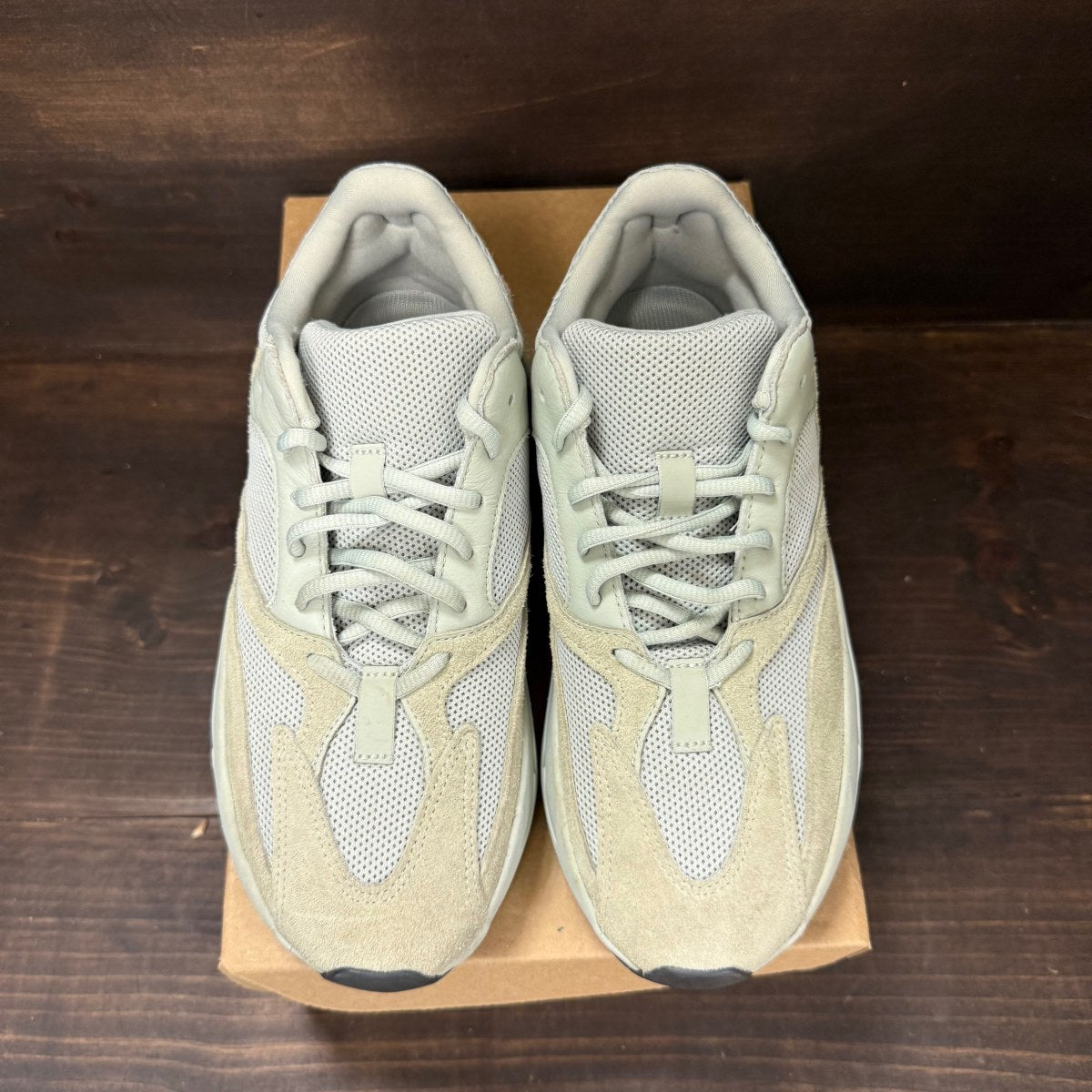adidas Yeezy Boost 700 Salt Size 9 (Pre-Owned) - Image 3