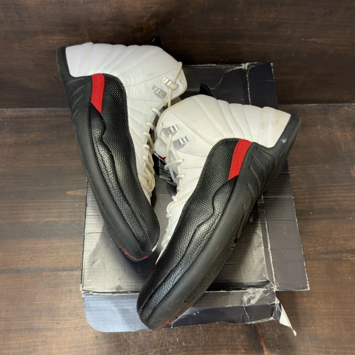 Jordan 12 Retro Taxi Flip Size 11 (Pre-Owned) - Image 2