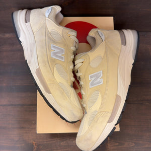 New Balance 992 MiUSA Calcium - Image 2