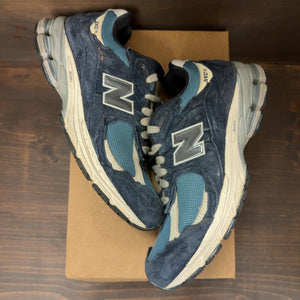 New Balance 2002R Protection Pack Dark Navy Size 9.5 (Pre-Owned) - Image 2