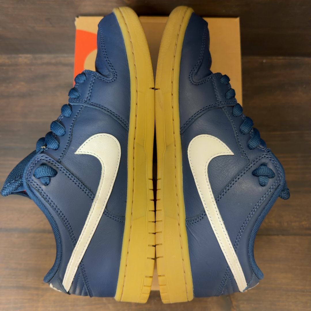 Nike SB Dunk Low Navy Gum - Image 6