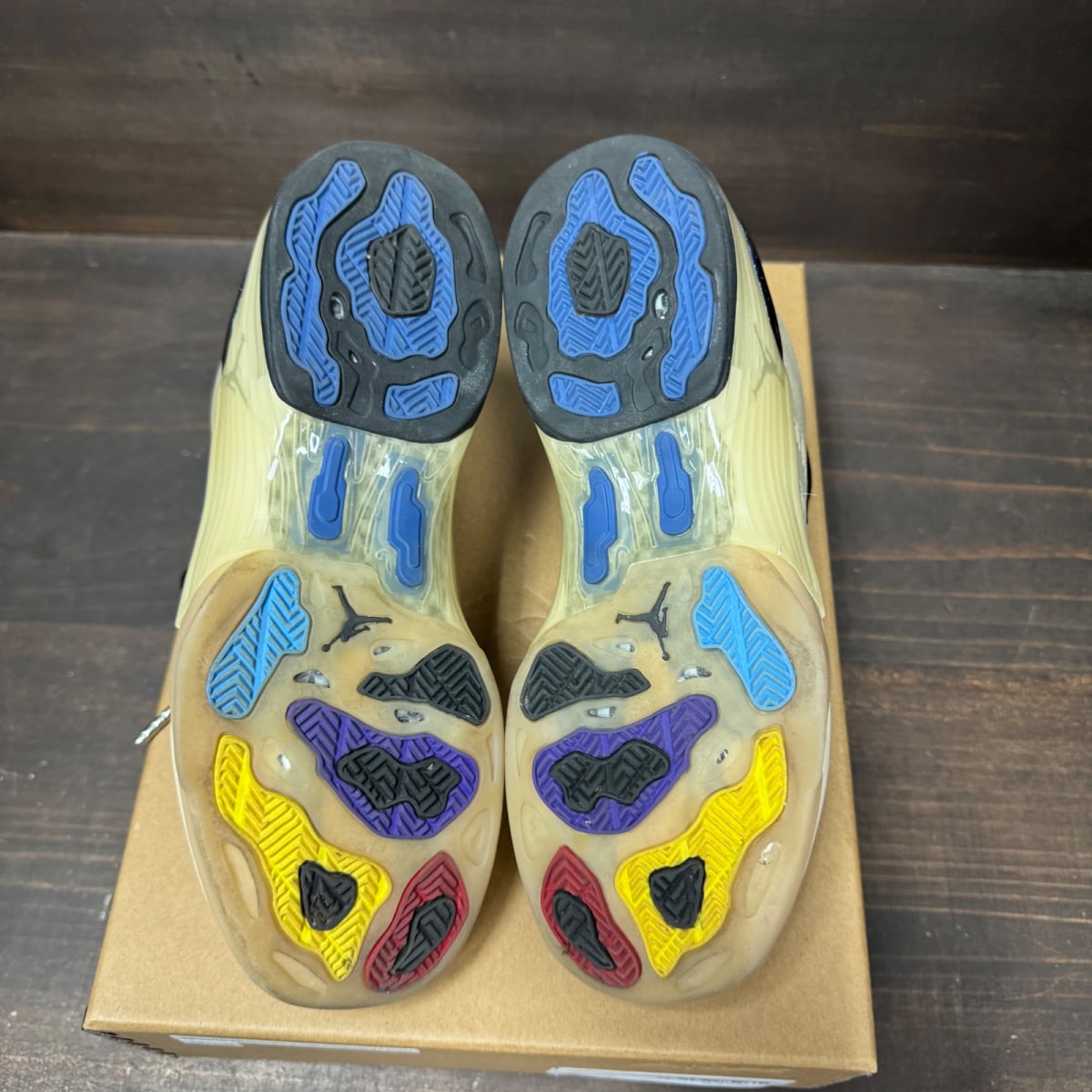 Jordan 17 Retro Low SP Infinite Archives - Image 6