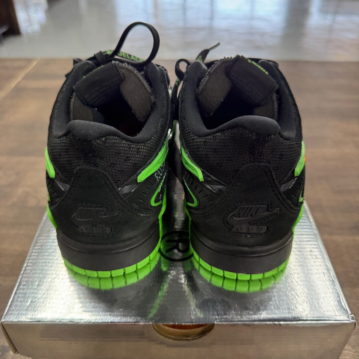 Nike Air Rubber Dunk Off-White Green Strike - Image 3