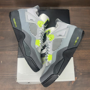 Jordan 4 Retro SE 95 Neon - Image 2