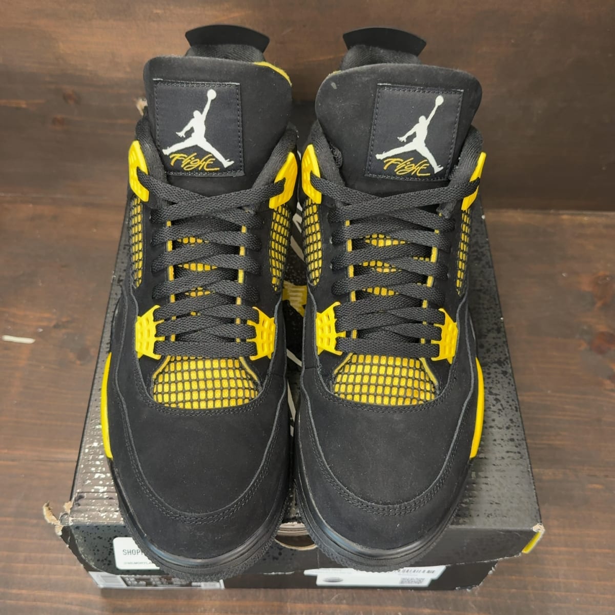 Jordan 4 Retro Thunder (2023) Size 12 (Pre-Owned) - tag