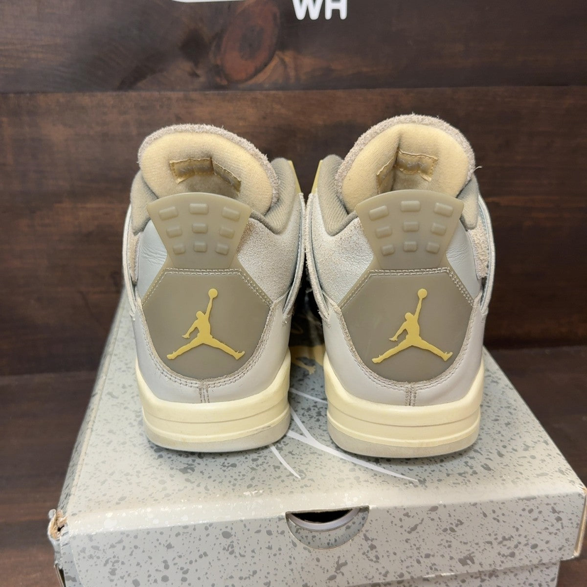 Jordan 4 Retro SE Craft Photon Dust - Image 4