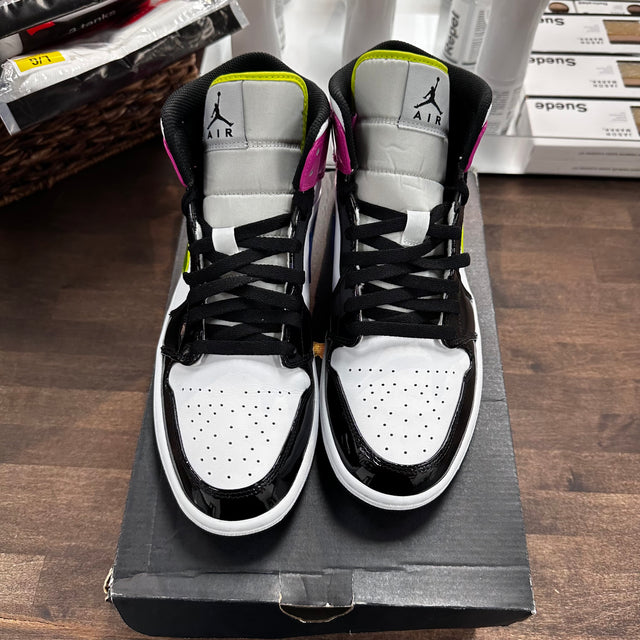 White Black Cyber Jordan 1 Mid (USED)
