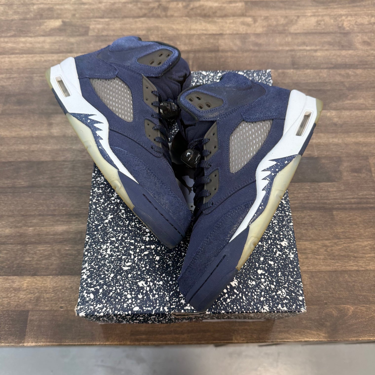 Georgetown Jordan 5 Retro (USED)