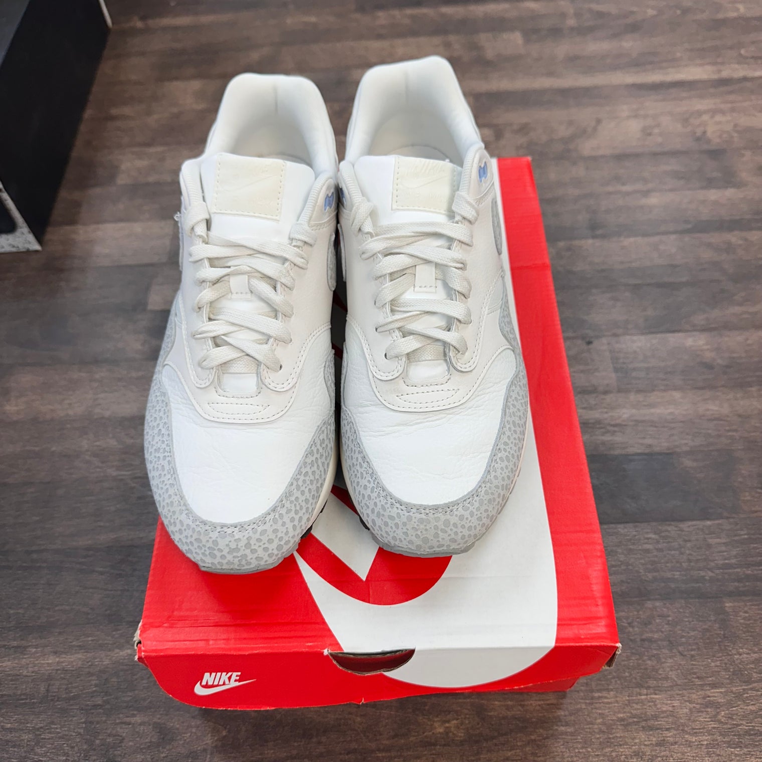 Safari Summit White Air Max 1 '87 (USED)