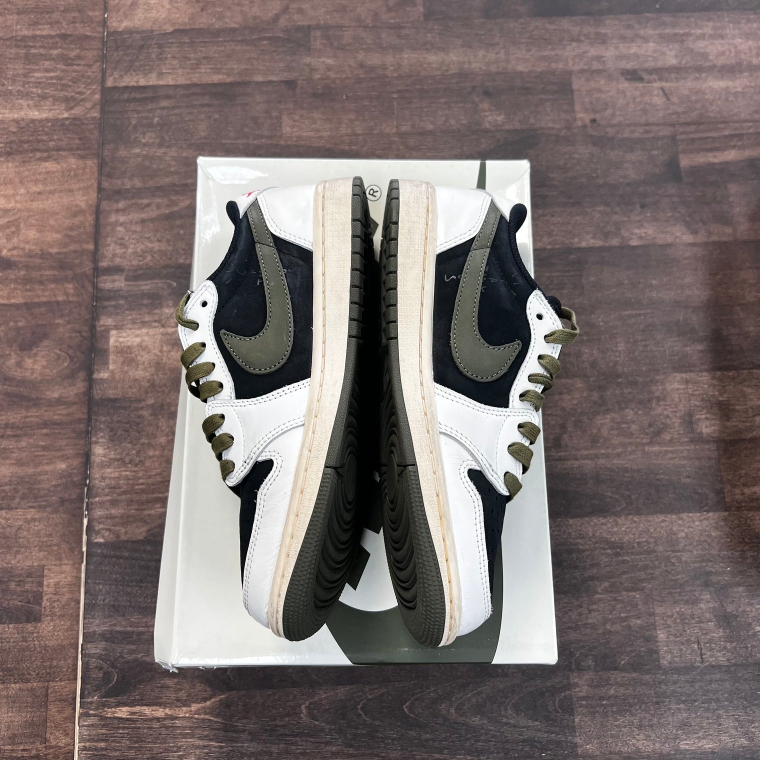 Travis Scott Medium Olive Jordan 1 Low (W) (USED)
