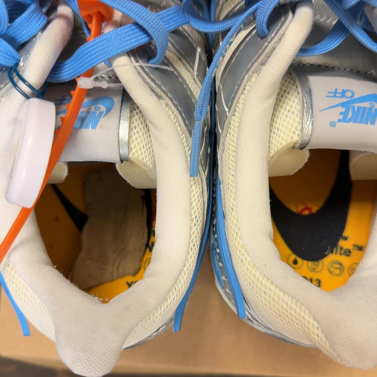 Nike Air Rubber Dunk Off-White UNC Size 12 (Pre-Owned) - Image 6