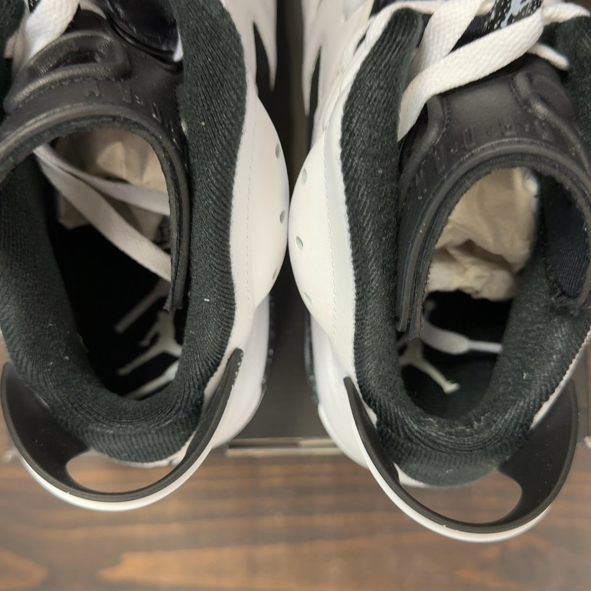 Jordan 6 Retro Oreo (2026) Size 10.5 - aux