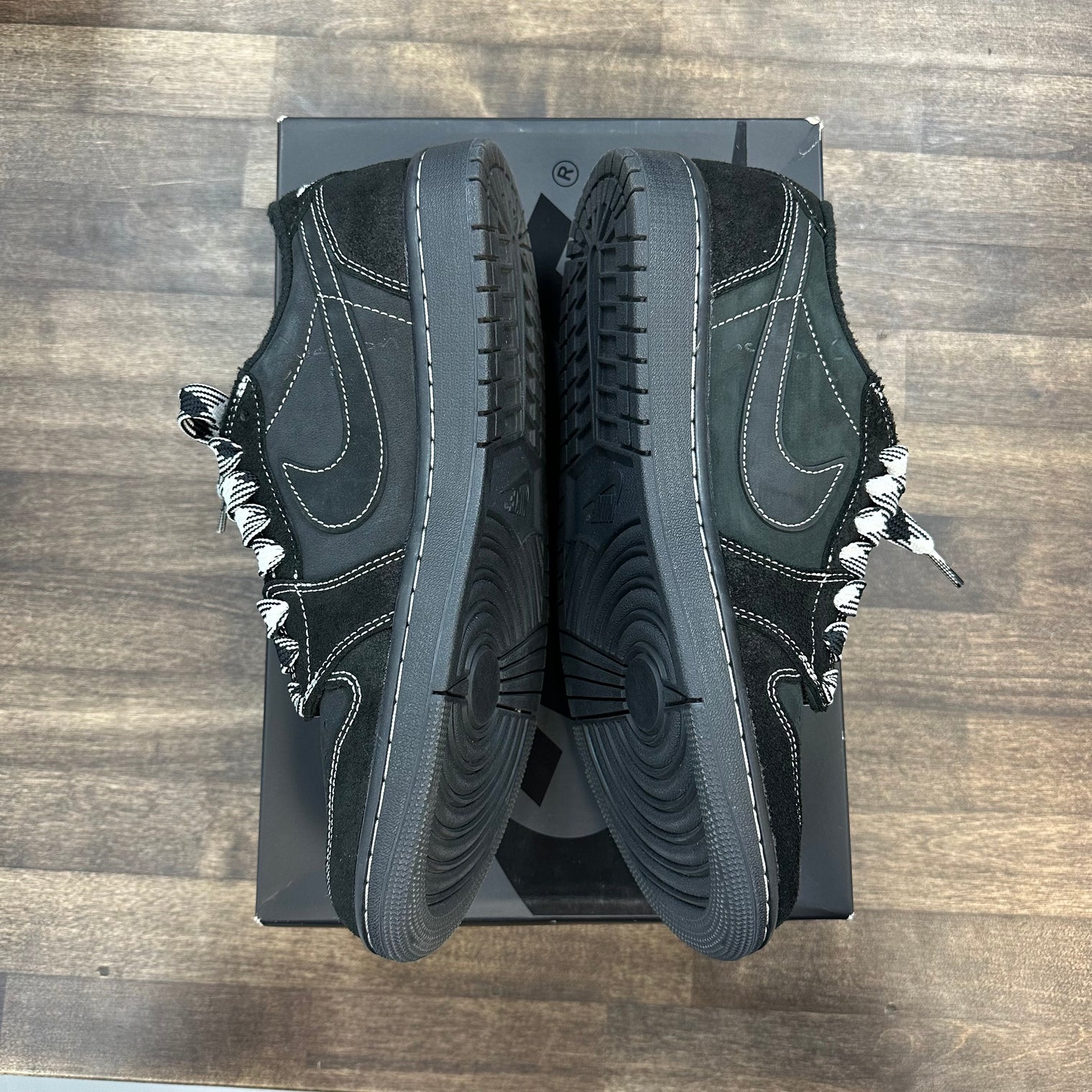 Travis Scott Black Phantom Jordan 1 Retro Low OG SP (USED)