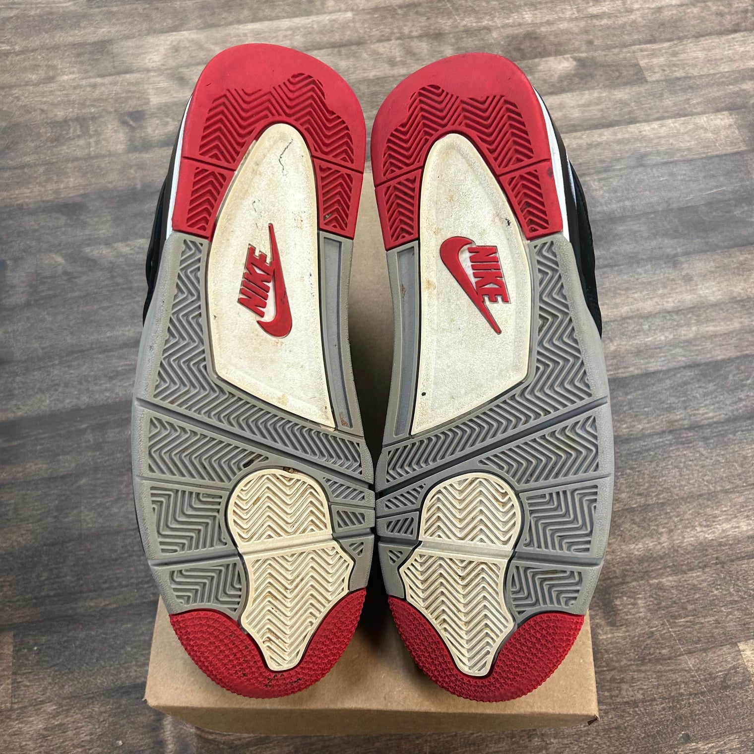 Bred Jordan 4 2019 (USED, No Box)