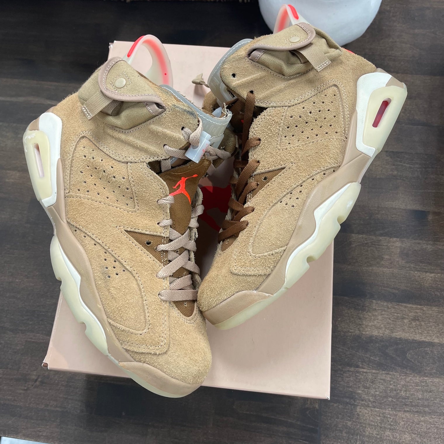 Travis Scott Khaki Jordan 6 (USED)