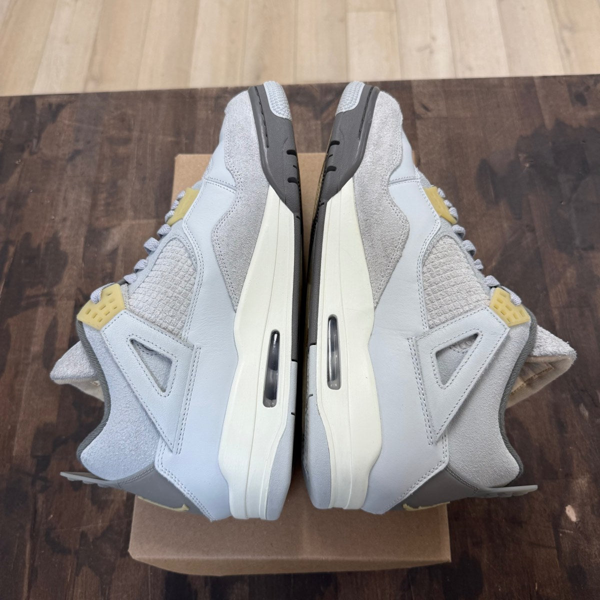 Jordan 4 Retro SE Craft Photon Dust Size 13 (Pre-Owned) - Image 4