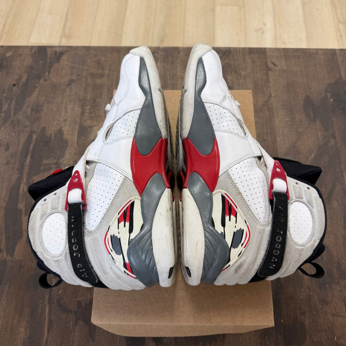 Jordan 8 Retro Bugs Bunny (2013) Size 12 (Pre-Owned) - Image 4