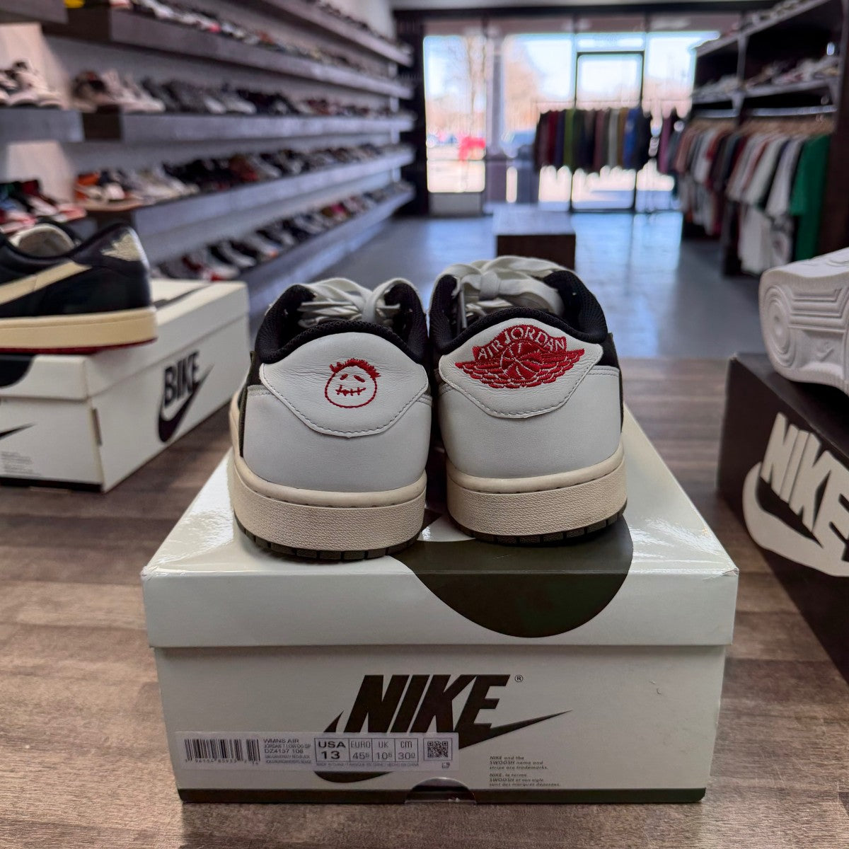 Jordan 1 Retro Low OG SP Travis Scott Olive (Women's) - Image 3