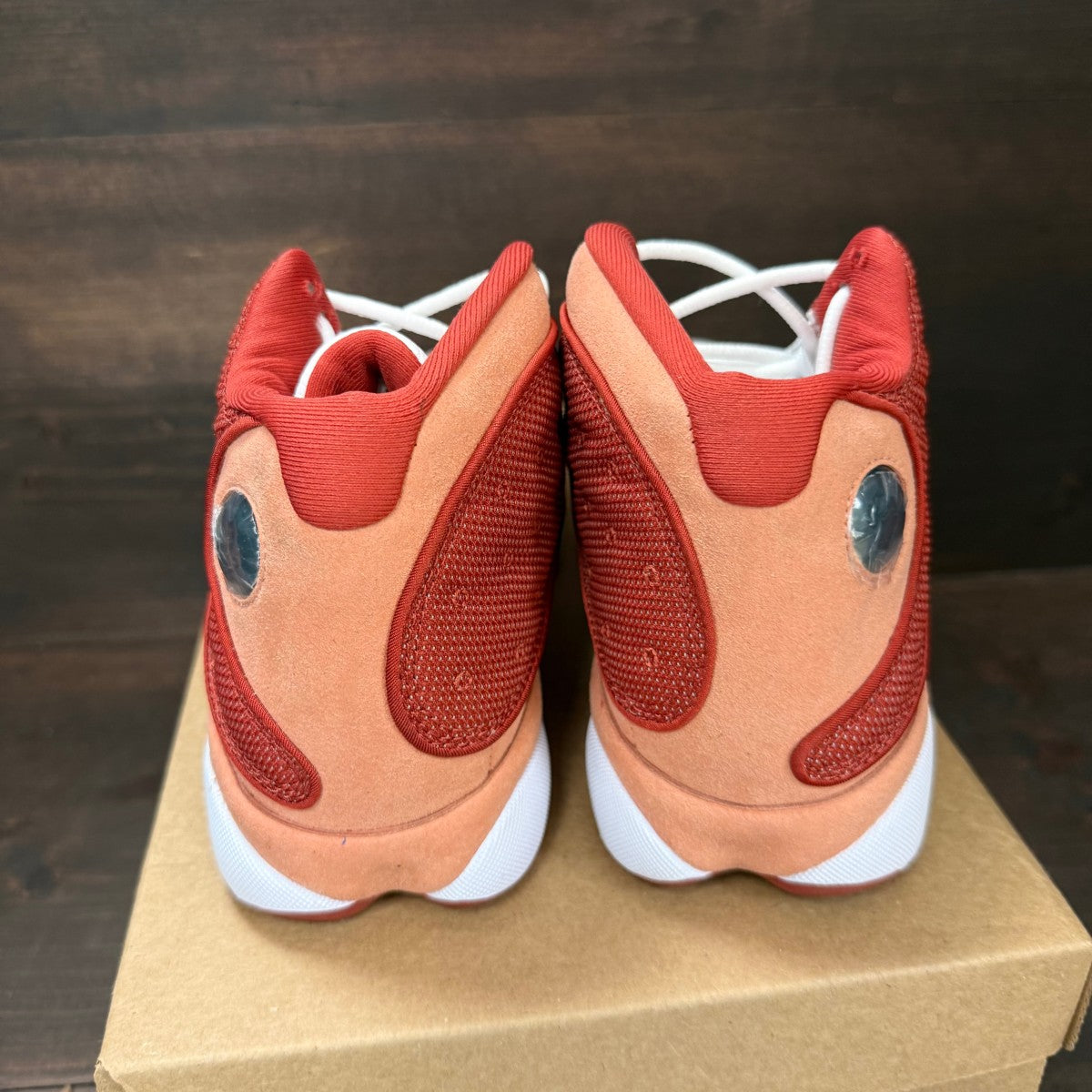 Jordan 13 Retro Dune Red Size 8.5 (Pre-Owned) - Image 4