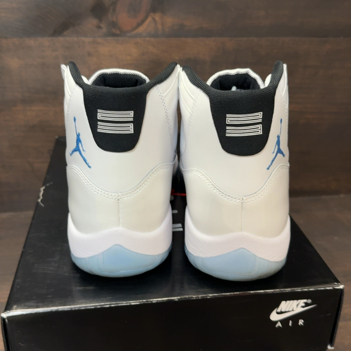 Jordan 11 Retro Legend Blue (2024) - Image 5