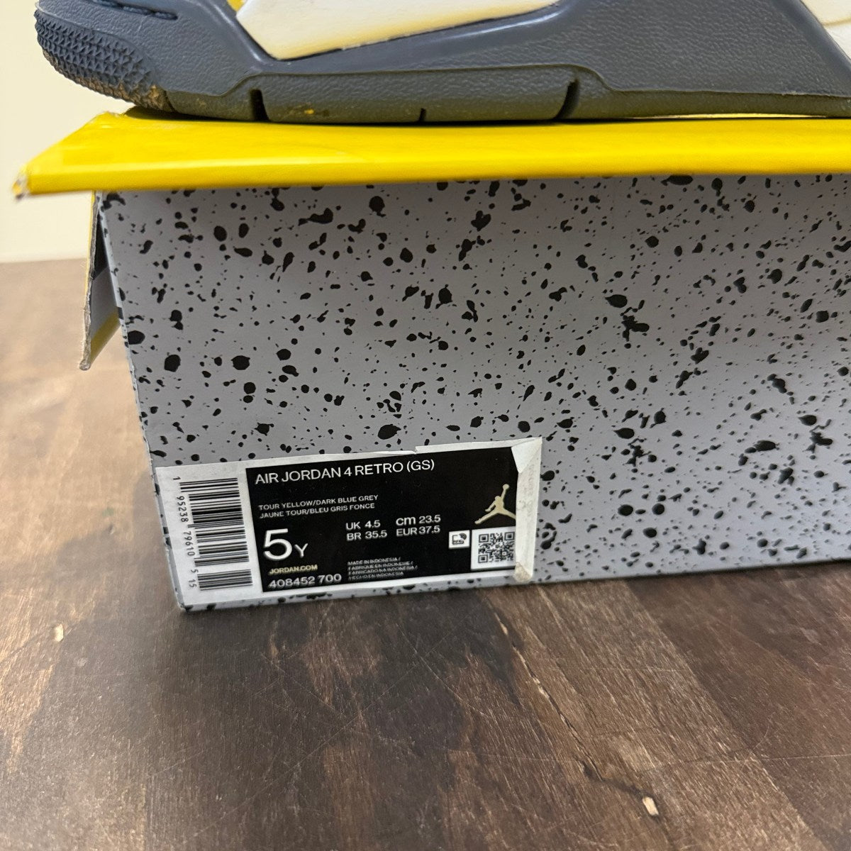 Jordan 4 Retro Lightning (2021) (GS) - Image 6