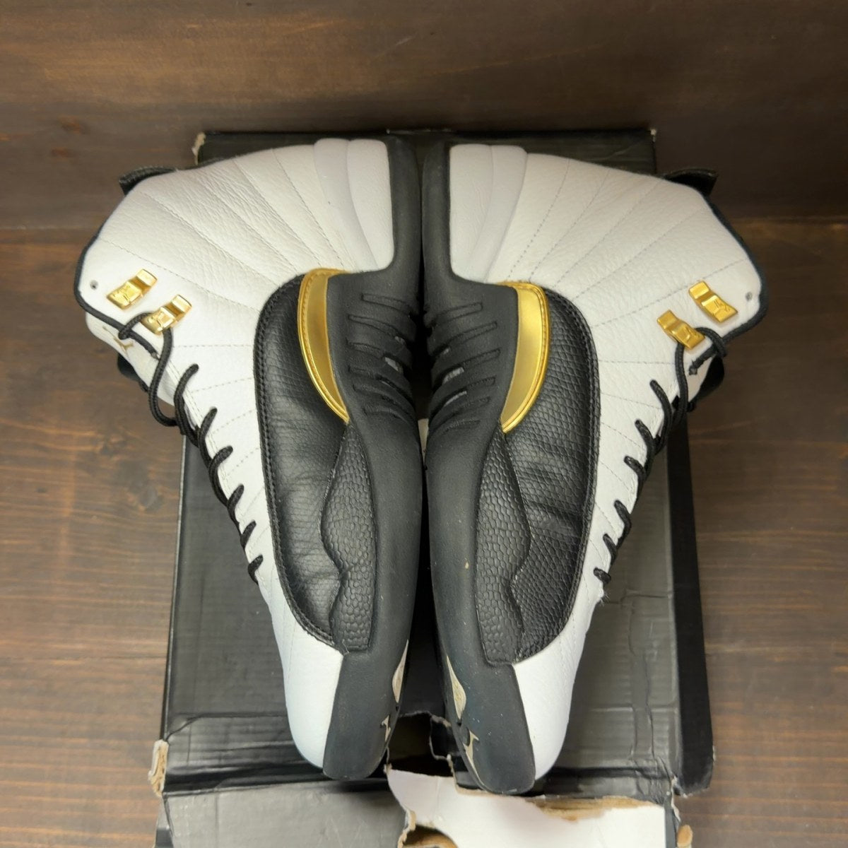 Jordan 12 Retro Royalty Taxi Size 10 (Pre-Owned) - Image 4