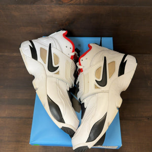Nike Air Diamond Turf Proto '92 Atlanta Falcons Size 12 (Pre-Owned) - Image 2