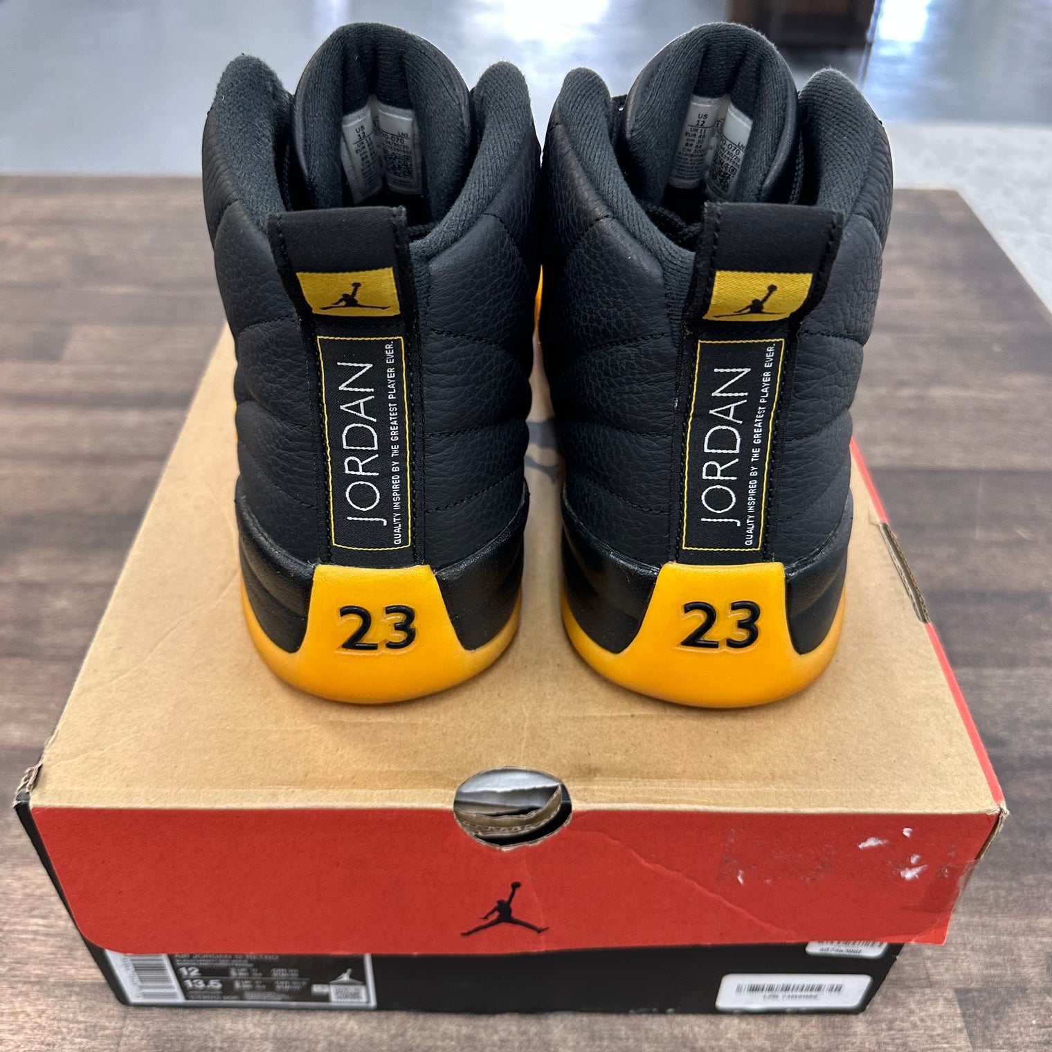 University Gold Jordan 12 (USED, Replacement Box)