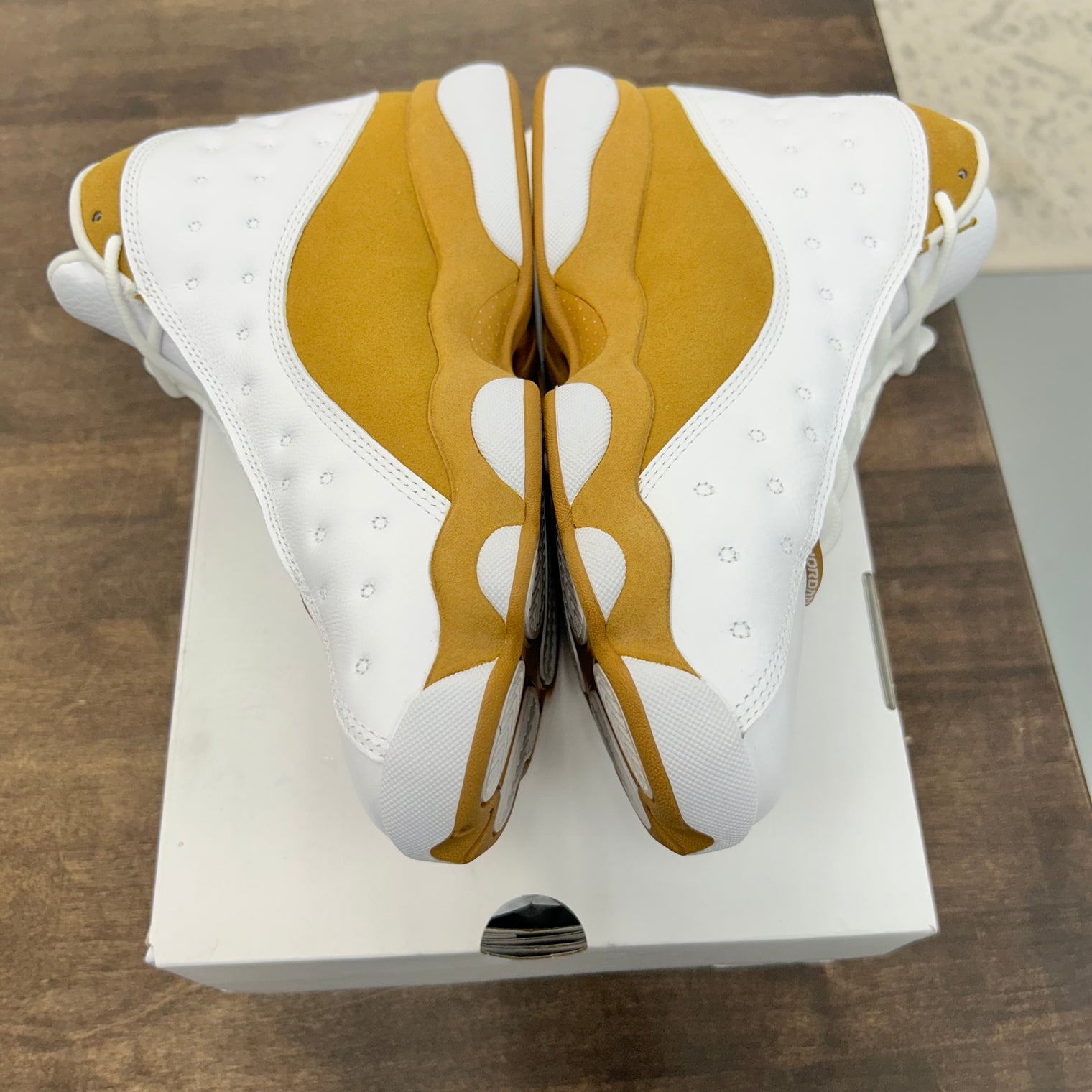 Wheat Jordan 13 (2023) (USED)