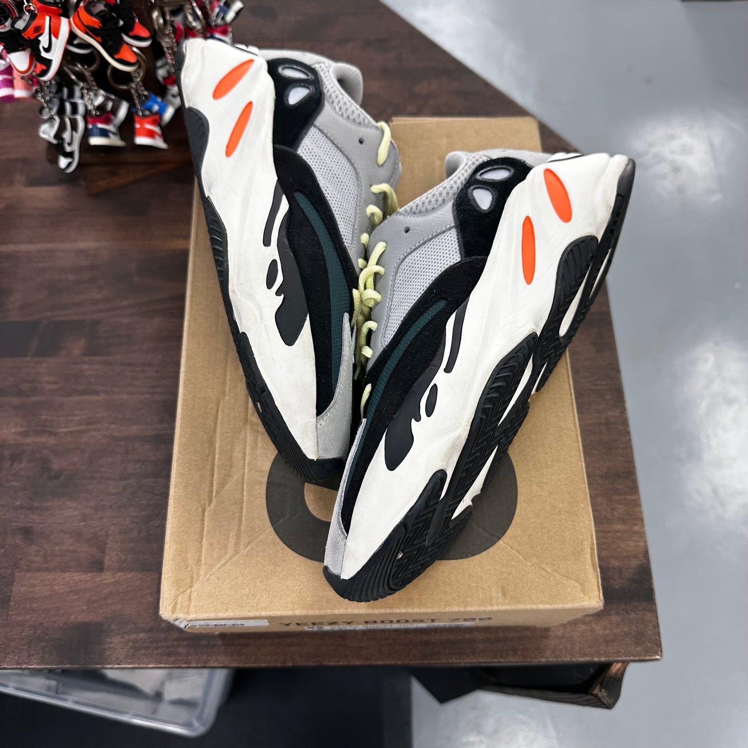 Waverunner Yeezy 700 (USED)