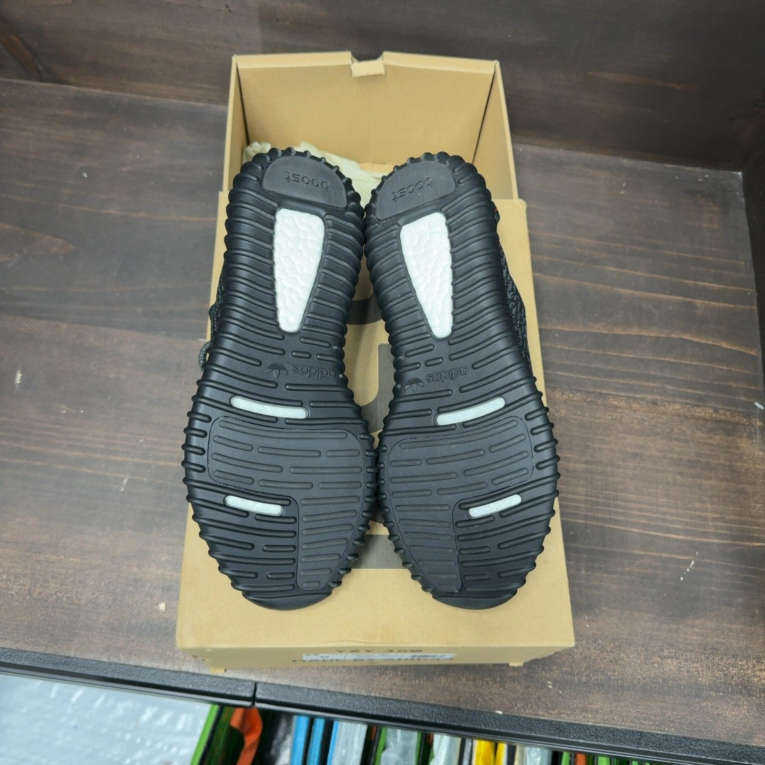 adidas Yeezy Boost 350 Pirate Black (2023) Size 9 (Pre-Owned)