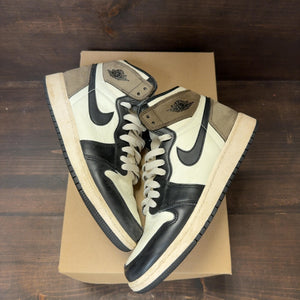 Jordan 1 Retro High Dark Mocha (GS) Size 7Y (Pre-Owned) - Image 2