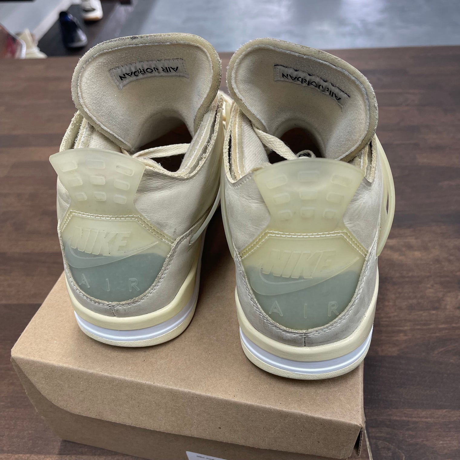 Jordan 4 W Off White Sail (USED NO BOX)