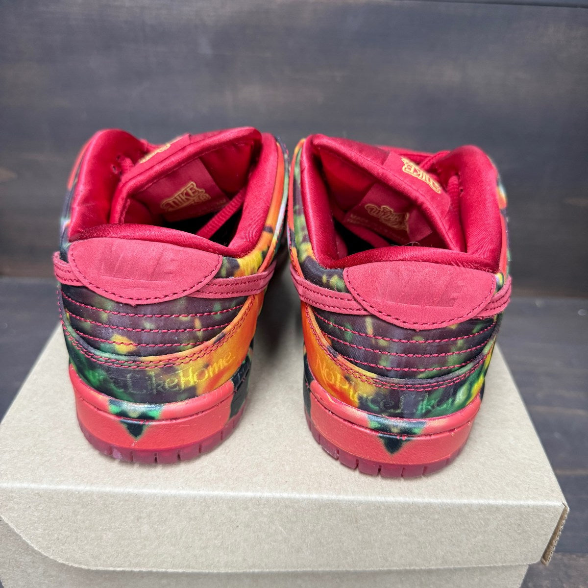 Nike SB Dunk Low The Wizard of Oz Poppy Field Size 5 (Pre-Owned) - Image 5