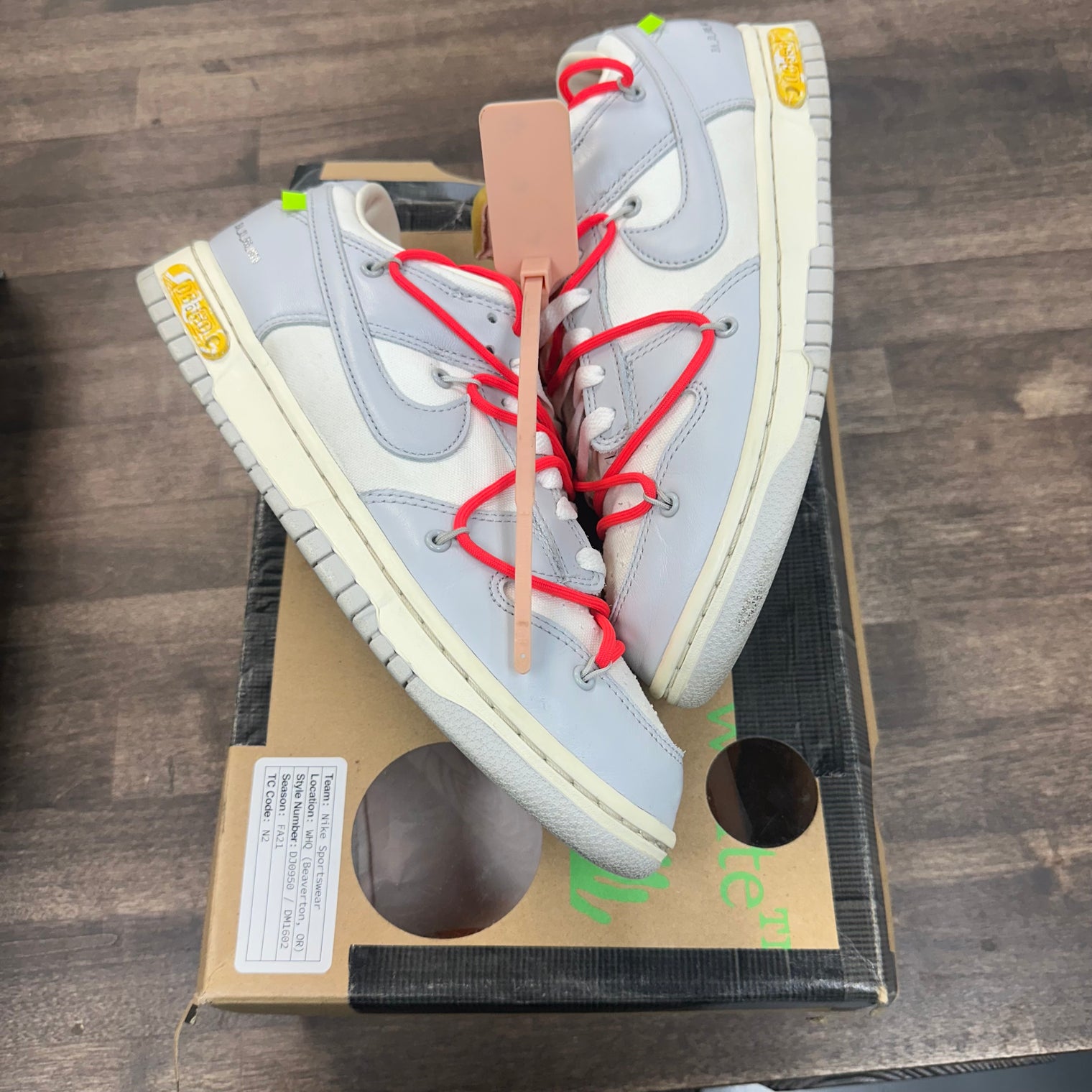 Lot 06 of 50 Off-White Dunk Low (USED)