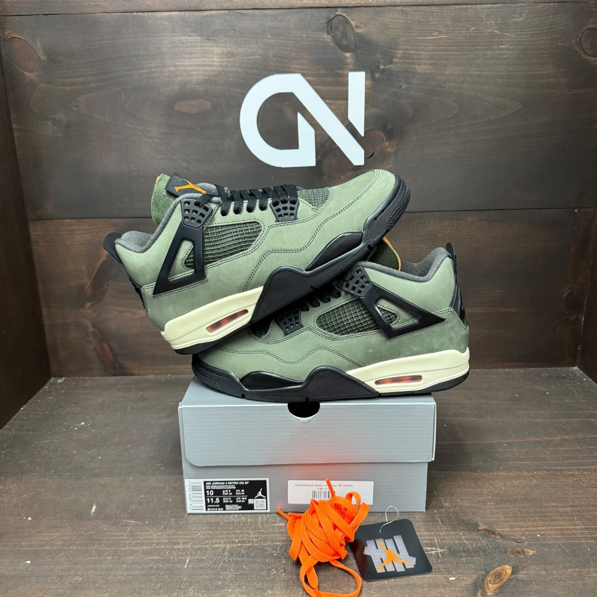 Jordan 4 Retro OG SP Undefeated (2025) - Image 1
