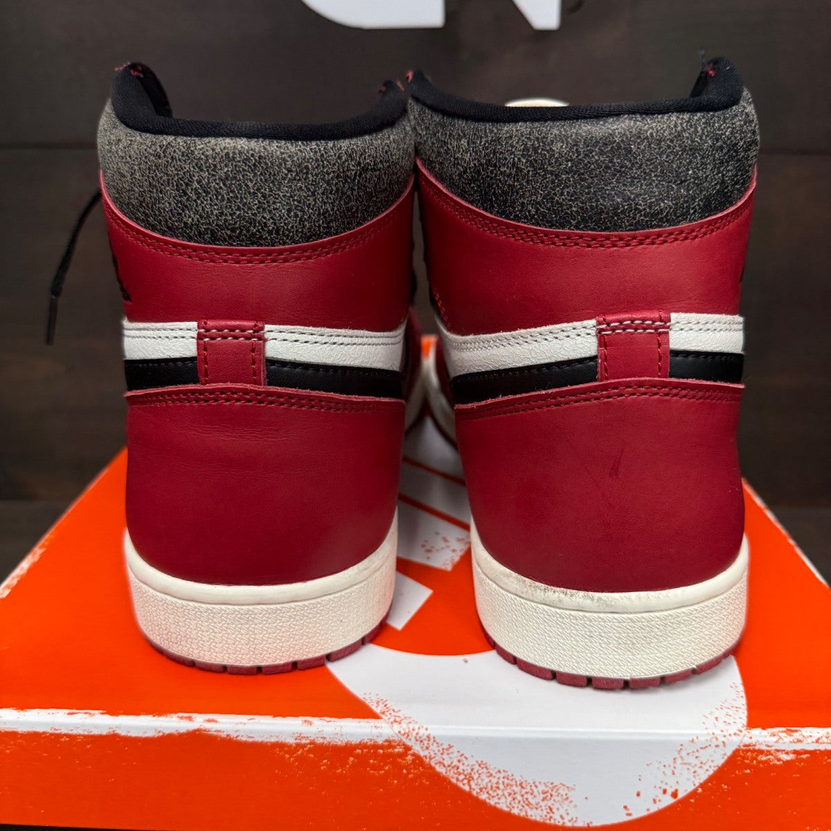 Jordan 1 Retro High OG Chicago Lost and Found Size 14 (Pre-Owned)